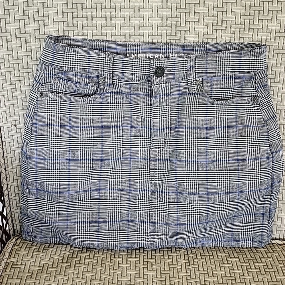 American Eagle super stretch miniskirt size 4
